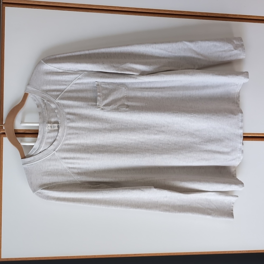 Lululemon Find Your Zen Long Sleeve Shirt 8